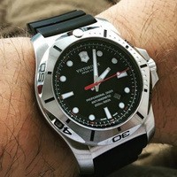 Чоловічий годинник Victorinox Swiss Army I.N.O.X Professional Diver V241733